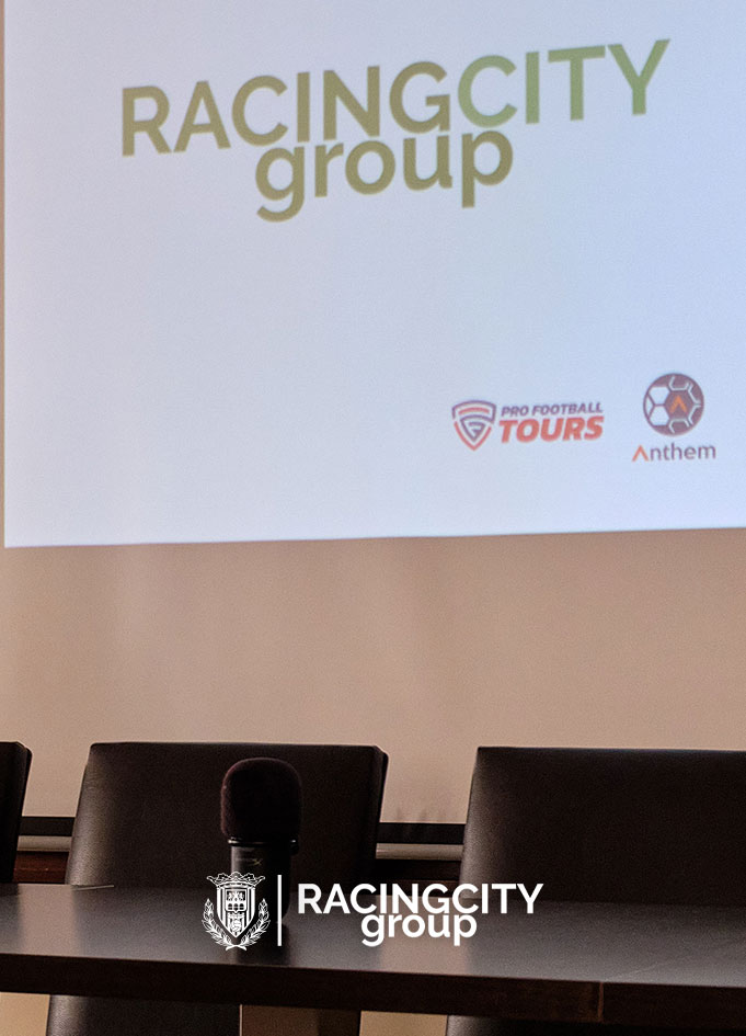 Incorporación de un nuevo grupo a la gestión de la Arandina C.F. <a href="/RacingCItyGroup/">RacingCityGroup</a> 

<a href="/RubendelaRedweb/">Ruben de la Red</a>  encabezará la gestión deportiva y el proyecto de cantera.

#somosArandina