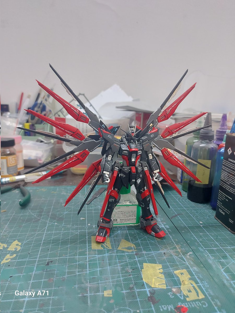 Dytaz4869's tweet photo. {Commision Job}
- Project: RG 1/144 Strike Freedom Gundam.
- Status: Completed.
- Instargram: dytaz2009
- Facebook: Dytaz4869
#bandai  #realgrade #Gundam #strikefreedomgundam #modelkit  #gunpla #gunplabuilder #gundam #Dytaz4869 #dytaz4869 #custompainted #Vietnam #photographer https://t.co/9Txufzq8Nl