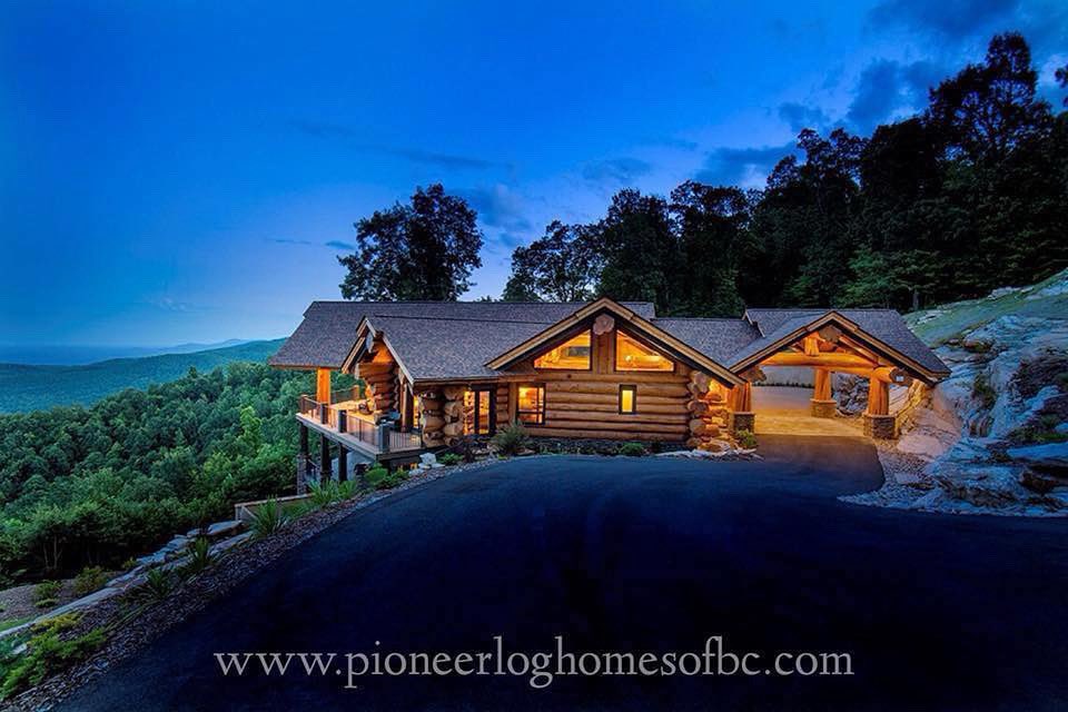 TKBryanSr's tweet photo. Summer looks great, in a Pioneer Log Home! 

_______________
@PioneerLogHomes 
#TimberKings #PioneerLogHomes https://t.co/5nrVoxOqtA