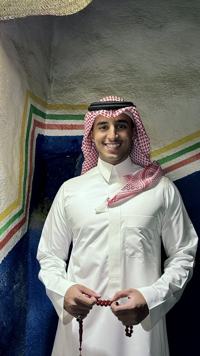 rami1v's tweet photo. قُلت ما منّك منَاص .. ولا عليك اليوم باس
طب أنت من أهل النماص ؟ ⛰️❤️ https://t.co/rbhlr0z4vC