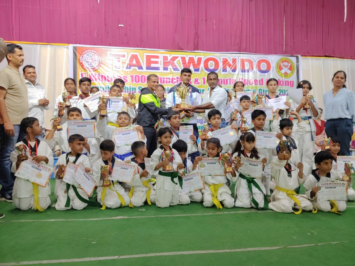 RCWA99RAF's tweet photo. 🏆 The young champs of @99RAF_CRPF shined at the Taekwondo Speed Kicking &amp; Speed Punching Championship, bagging 60 medals!
🥇 28 Gold | 🥈 18 Silver | 🥉 14 Bronze
👏 Kudos to all for their hard work &amp; stellar performance https://t.co/tShsCgH5c0