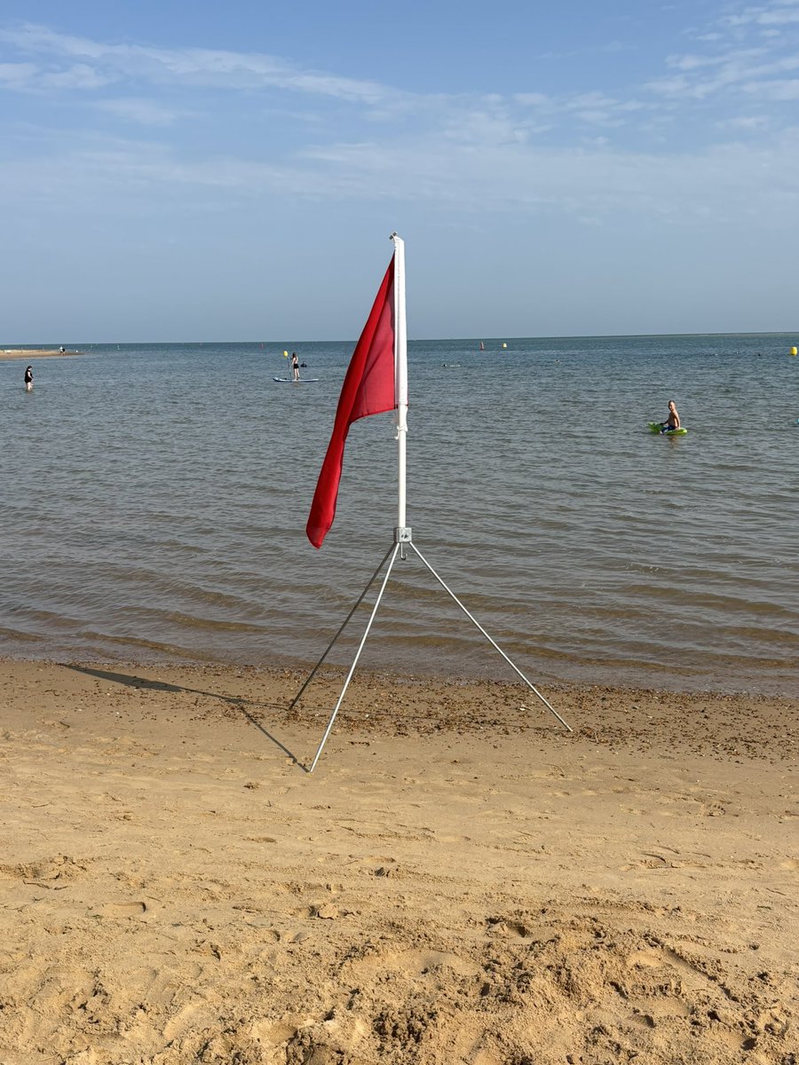 Always nice to visit Wells, would just be a little nicer of the beach wasn’t full of turds. Nice one <a href="/AnglianWater/">Anglian Water</a> 💩💩

<a href="/Feargal_Sharkey/">Feargal Sharkey</a>