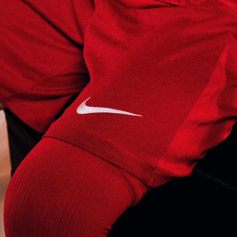 BCFC's tweet photo. It's all in the detail. 🔴

Our Third Kit for 2025/26, available to purchase from 9am online and 12pm in-store on Wednesday 13 August.