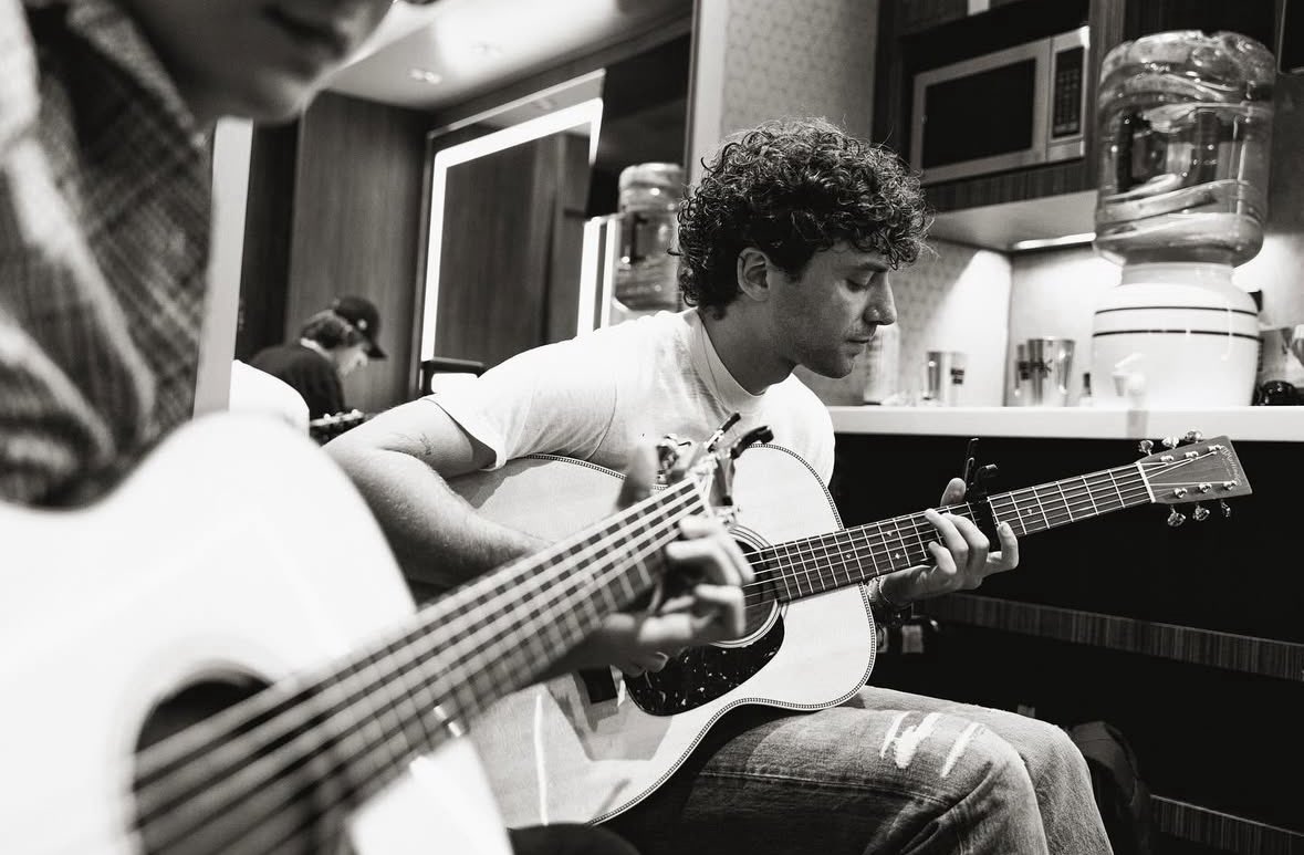 Mark Ambor tweet media