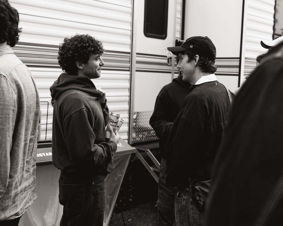 Mark Ambor tweet media