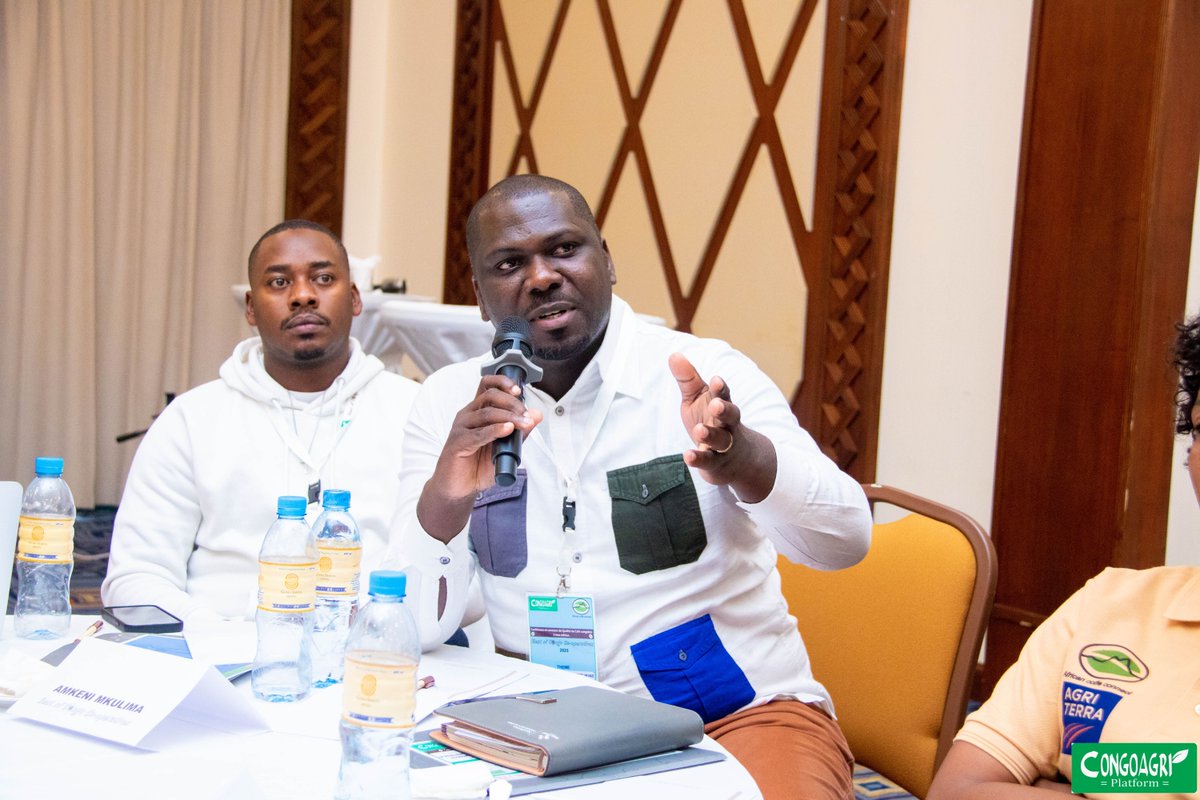 Congoagri1's tweet photo. 💬🤝 2ᵉ journée de #BestOfCongoCooperatives2025 : des questions franches, des réponses précises, et des participants satisfaits.
Un vrai dialogue pour l’avenir du café congolais.
#CaféCongolais #Dialogue https://t.co/vnC5gzlAPE