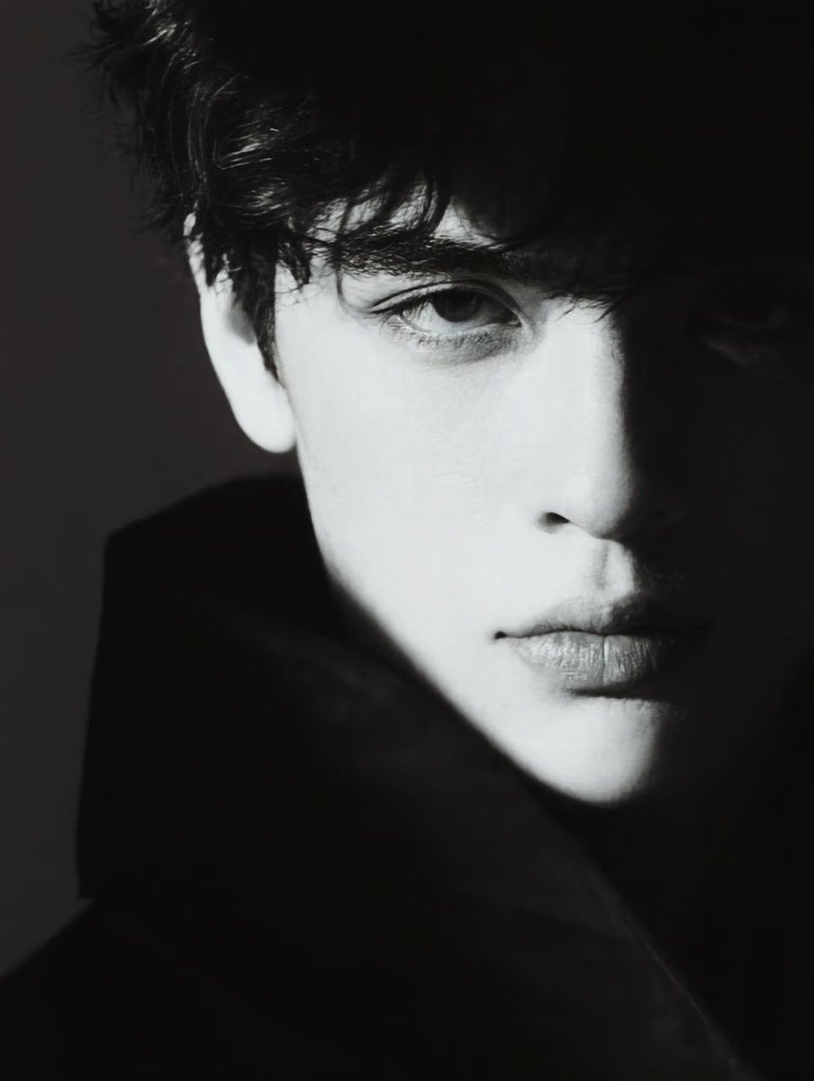 wYluvTaec's tweet photo. Truly cinematic masterpiece 🖤

#JossGawin

(AI's)
Cre: wb 槐耳www https://t.co/7qzVq4gRug