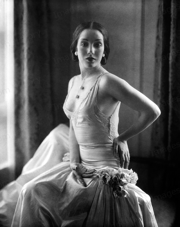 LaocoonofTroy's tweet photo. Mexican actress, singer, and dancer, Lupe Vélez, in the 1930s. https://t.co/7WYoEVJKkN