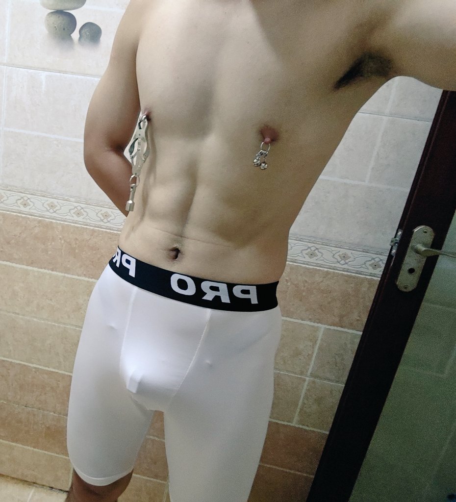 这个乳夹太疼了吧！