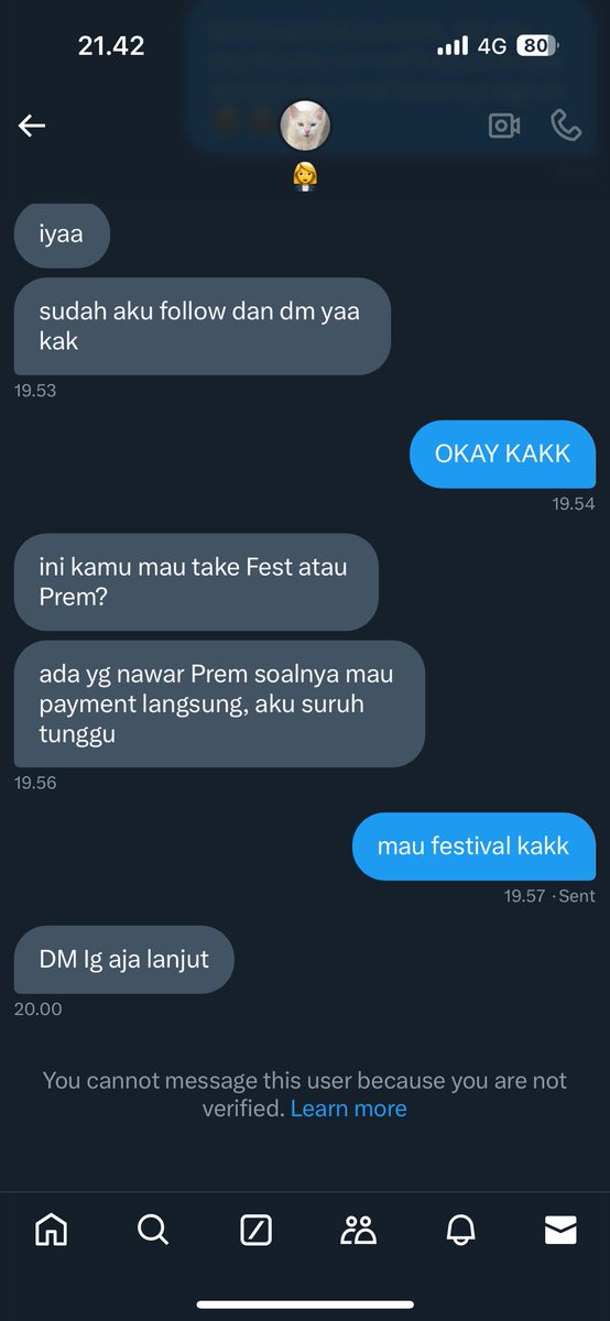 twskooo's tweet photo. wut wut wutt.. guys hati hati yg mau beli tiket live project di akun ini yaa, soalnya dia penipu
#tiketliveproject #penipu https://t.co/k1s1ZIzrni