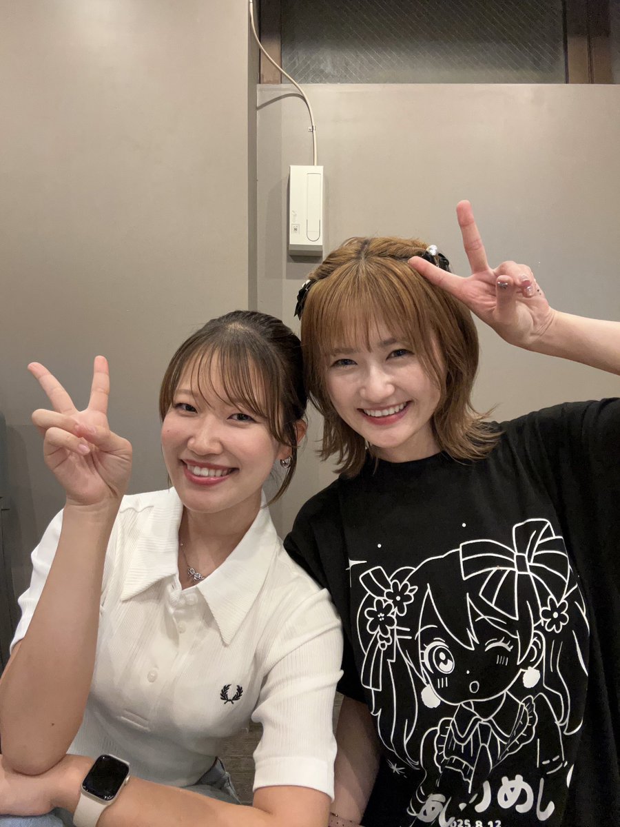 nj_68's tweet photo. 仲良しあいりちゃんのソロイベントにお手伝いでお邪魔しました🪿💞

あいりの笑顔、あいりのことが大好きなファンのみなさんの笑顔がたくさん見れて、私も幸せな時間を過ごせました⏳✨

あいりファンのみなさんありがとうございました🤲🏻

あいりお疲れ様〜〜＾＾！
@airi_takemoto_ ♡ https://t.co/lyK9oYss77