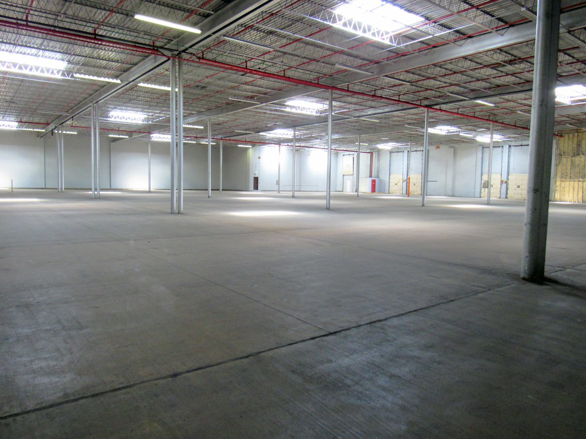 🚨Coming Soon – 37,655 sq. ft. of space located at 5738 MacCorkle Ave., Charleston, WV.
✅ High ceilings 
✅ Energy-efficient LED lighting 
✅ Sprinkler protection 
✅ Flexible use
✅Excellent visibility
✅Quick, easy access to major highways

📞Contact us today (304) 343-2201.