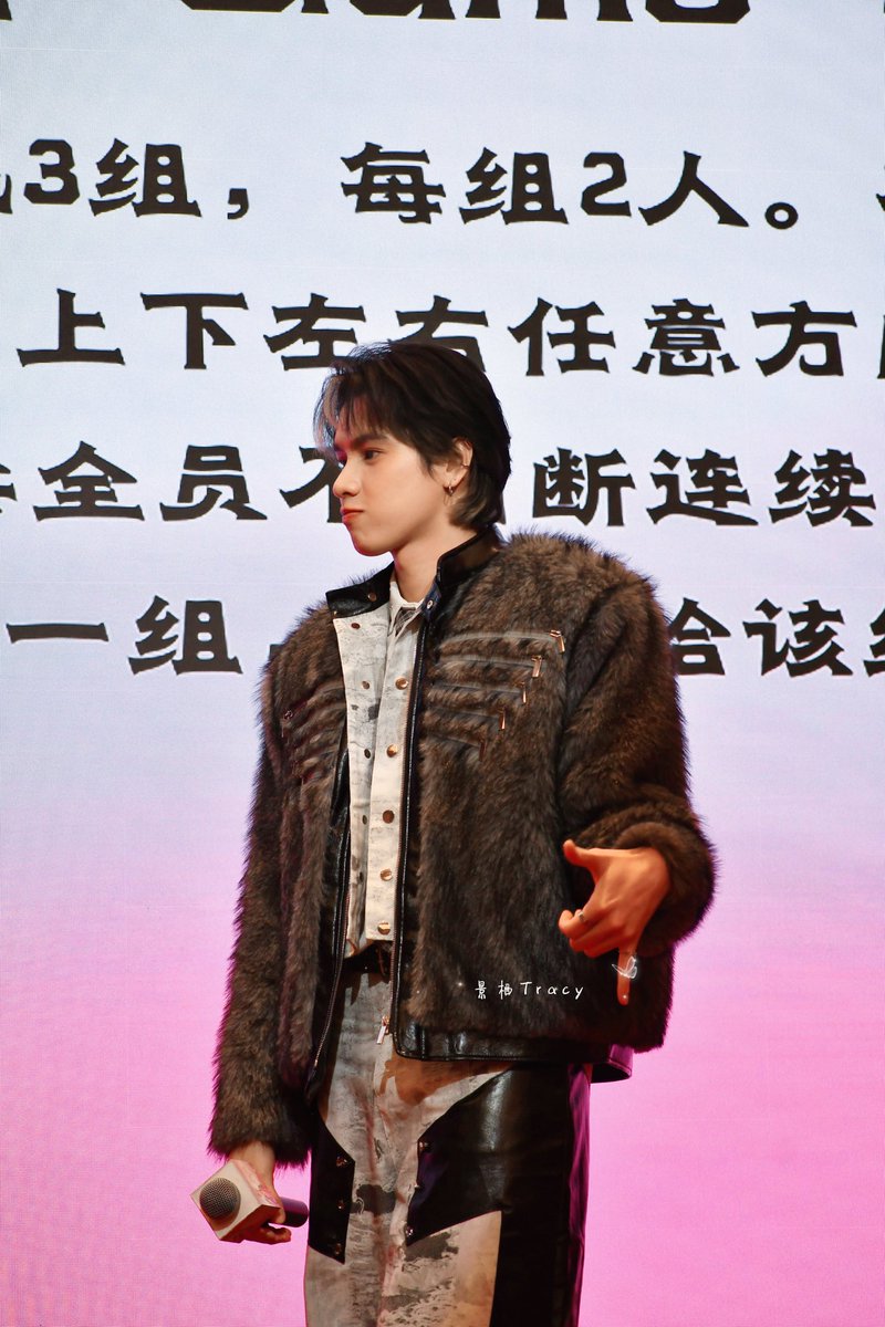 Tracy_tjing's tweet photo. 2025.08.09 上海-Smart星光恋语part5
@smart_csnp 
 #smartchisanupong
#smartcsnp https://t.co/Xq2DoXCeN3