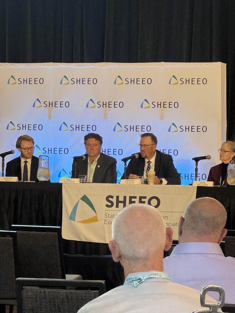 The <a href="/College_Promise/">College Promise</a> team is attending the <a href="/SHEEOed/">SHEEO</a> Policy Conference in Minneapolis, where #mnsenate Sen. Putnam and <a href="/MnOfficeHiEd/">Minnesota Office of Higher Education</a> Commissioner Olson are discussing the value of the #NorthStarPromise