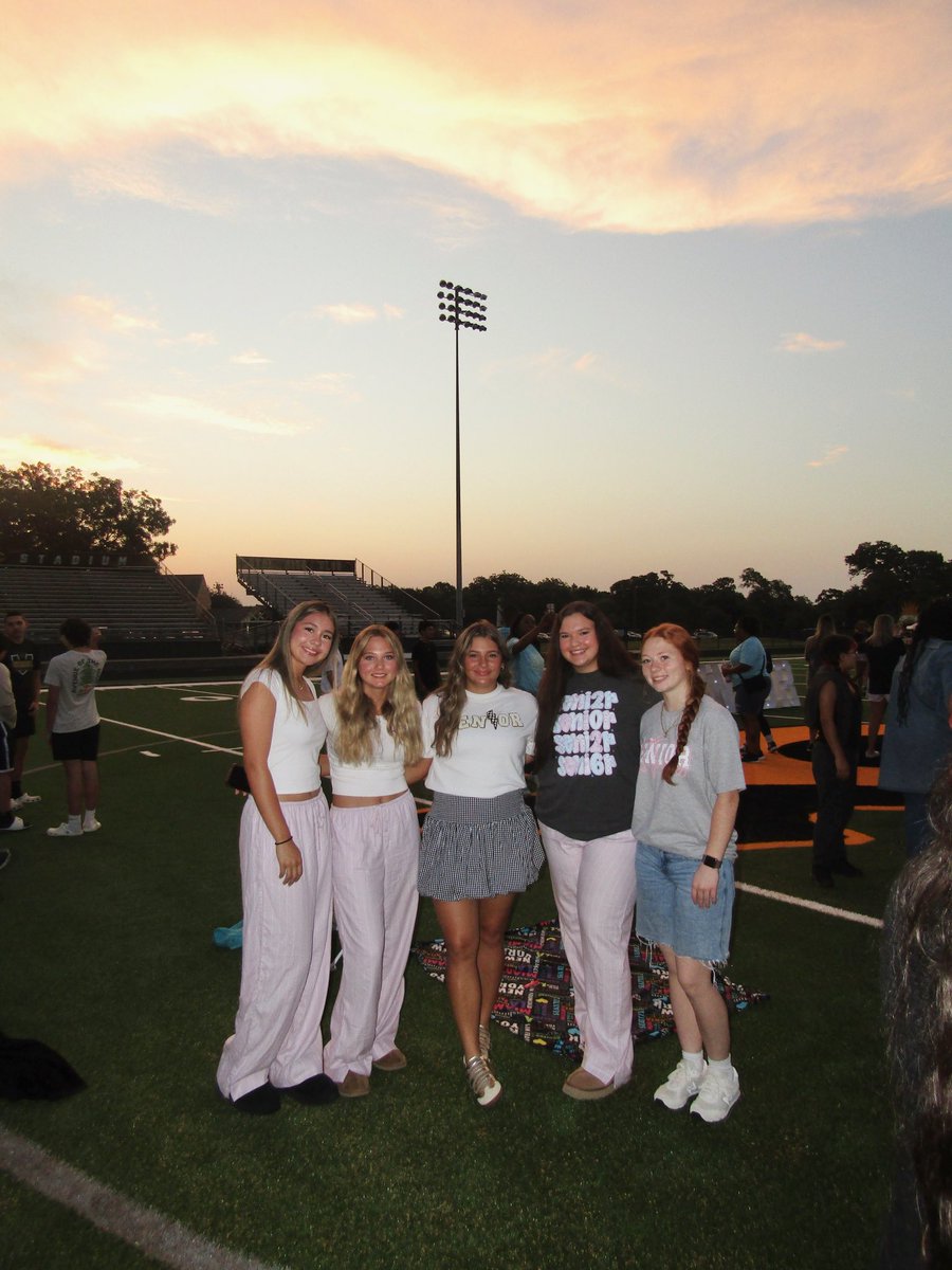 Senior sunrise 🌅