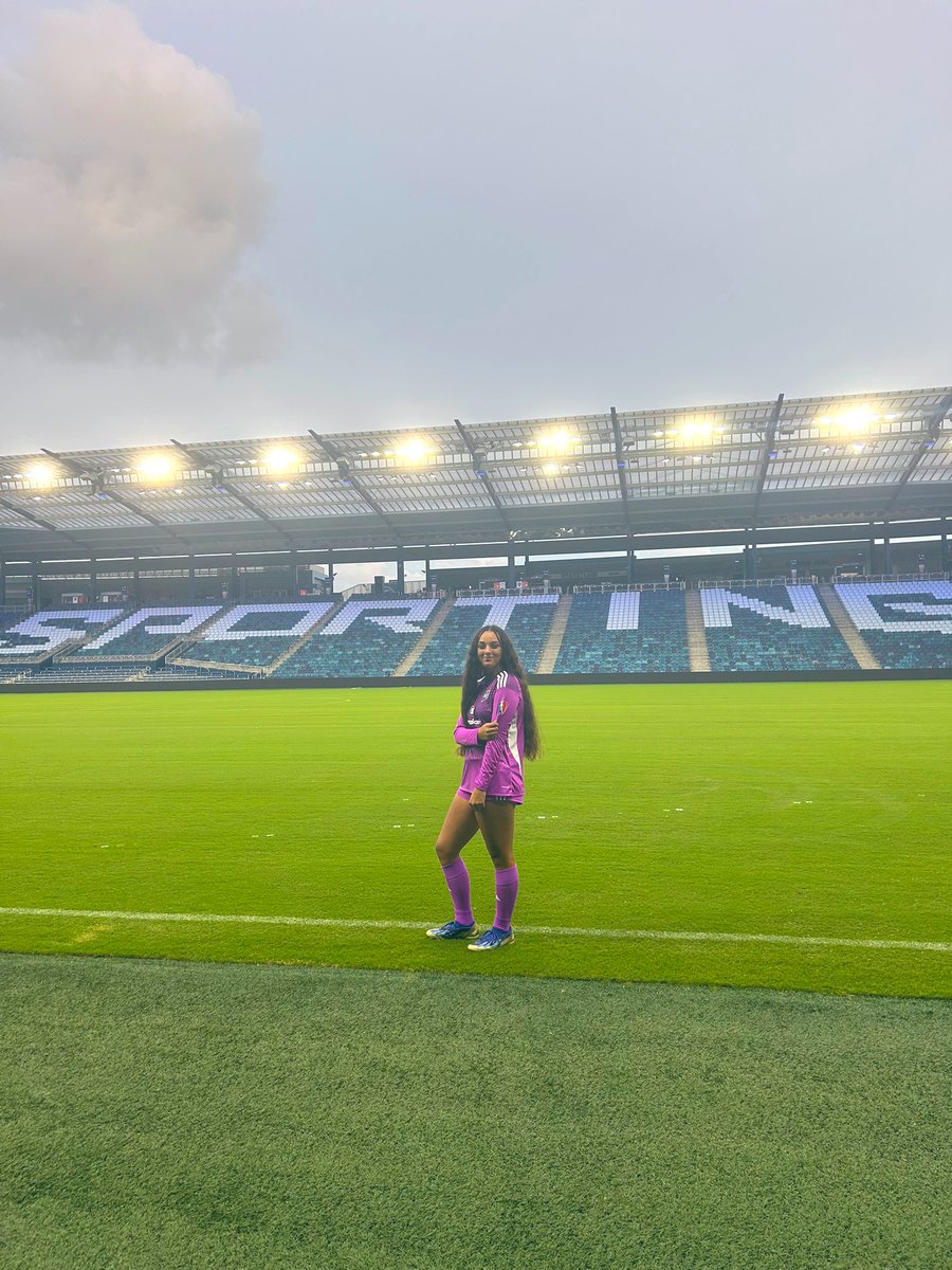 DesStone2008's tweet photo. Junior szn 🔓 So excited for this season and being able to complete at this level with a new club, a new team, new friends, new coaches, and lots of new memories to come! @SportingCitySC @ImYouthSoccer #JuniorSzn #Goalie https://t.co/S97taIGwkf