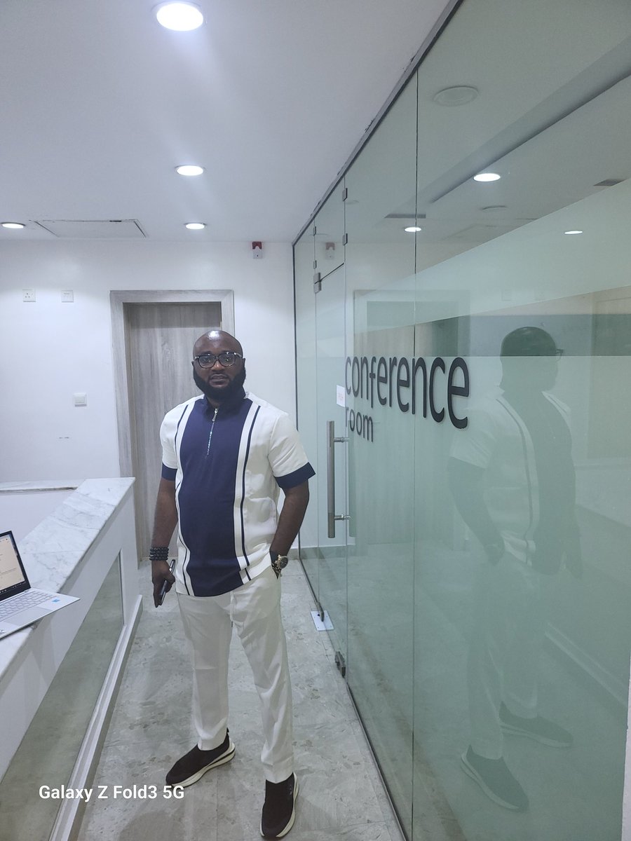 After today’s 5th meeting, I am heading to the next. 

Persin wey dey find urgent 2k.....my helpers make una come help this small Edo boy ooo