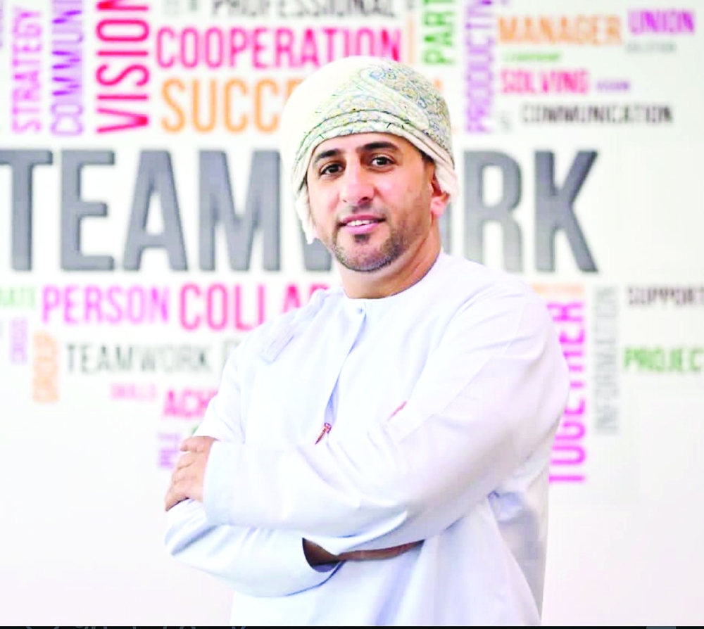 OmanEPress's tweet photo. "تنظيم الاتصالات":شبكات الإنترنت غير المرخصة تهدد أمن المعلومات وجودة الخدمة 
#جريدة_عمان
https://t.co/pV35PNPqFb https://t.co/gz8agdFERf