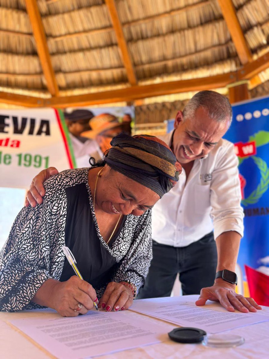 Raul Roys (@raulroysg) on Twitter photo El diálogo siempre será el camino para alcanzar acuerdos que traerán beneficios sociales para las comunidades, para <a href="/CerrejonCol/">Cerrejon Colombia</a> el buen relacionamiento con sus comunidades vecinas es una prioridad y base fundamental de cualquier propósito futuro que tenga el negocio. 👇🏼🤝 El diálogo siempre será el camino para alcanzar acuerdos que traerán beneficios sociales para las comunidades, para <a href="/CerrejonCol/">Cerrejon Colombia</a> el buen relacionamiento con sus comunidades vecinas es una prioridad y base fundamental de cualquier propósito futuro que tenga el negocio. 👇🏼🤝
