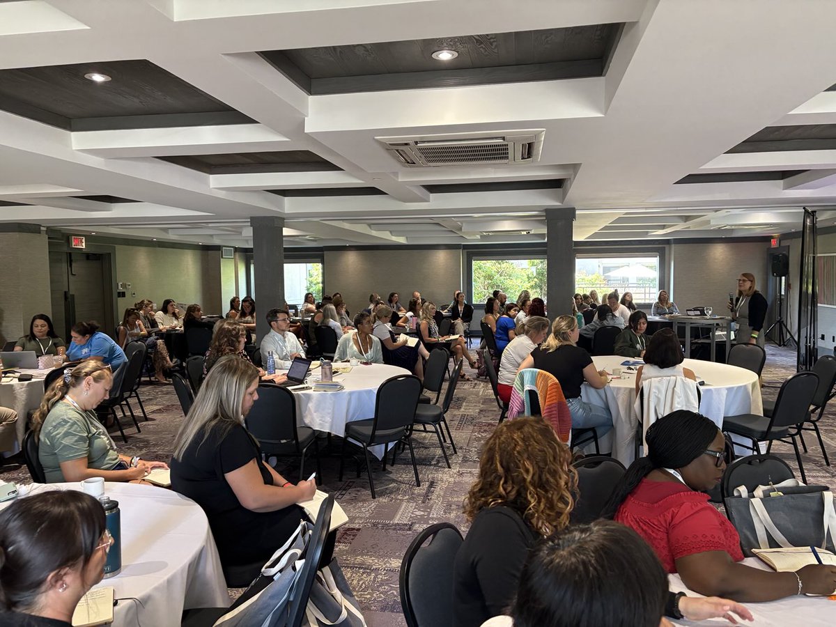 Karen Filewych works with teachers from Grades 4-7 at the Summer Literacy symposium on the topic of morphology and spelling.
