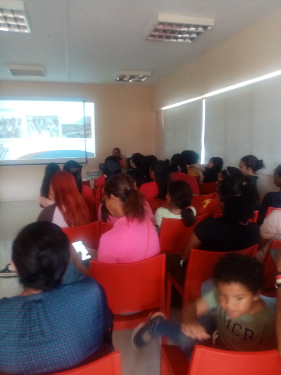 EvelinPlacidoAl's tweet image. La educación vial, Ley  avala las reglas, tenemos que educar a nuevas generaciones, por éso es importante desde territorio, clubes, incorporarse educación ciudadana
#Campamento
#Atala2025
#ClubAtala @MinInteriorRD @FarideRaful @WendyZapata staff @INTRANT_RD Directiva, educación