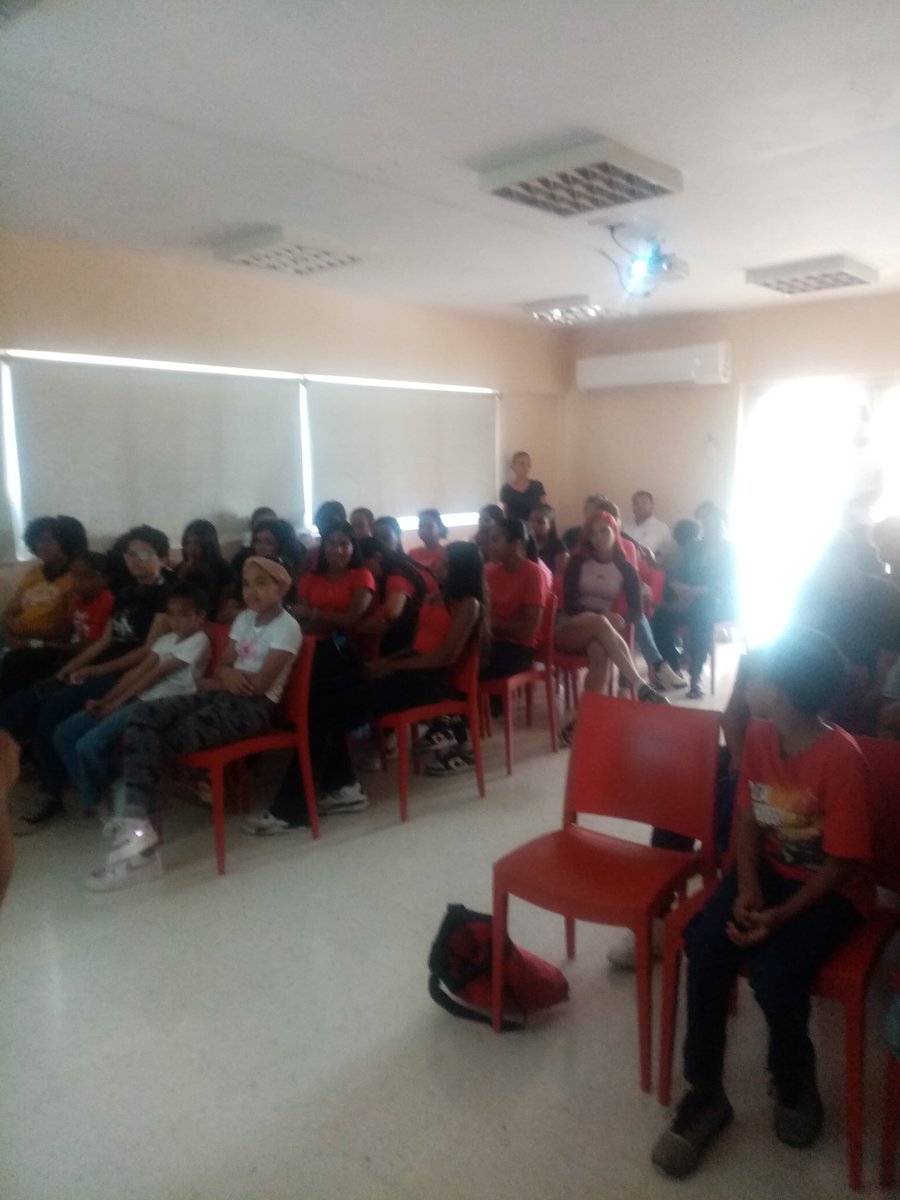 EvelinPlacidoAl's tweet image. La educación vial, Ley  avala las reglas, tenemos que educar a nuevas generaciones, por éso es importante desde territorio, clubes, incorporarse educación ciudadana
#Campamento
#Atala2025
#ClubAtala @MinInteriorRD @FarideRaful @WendyZapata staff @INTRANT_RD Directiva, educación