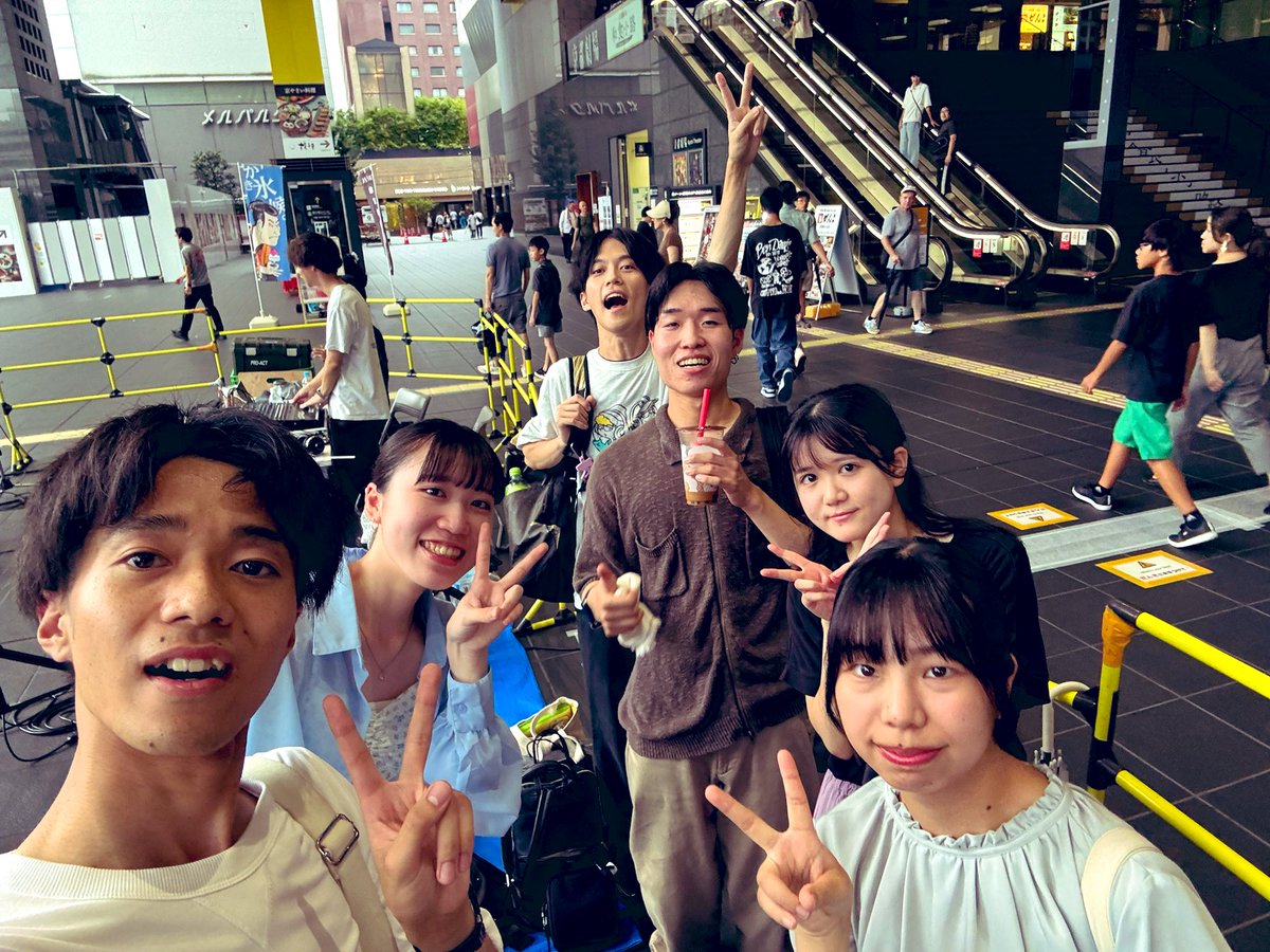 🟣-------⚡️--------------⚡️--------⚫️

　　　　　🐈‍⬛出演報告🐈‍⬛

　　　　私達は本日行われた
　【ことペラ-京都アカペラストリート】
                  に出演しました！

　　　たくさん見に来てくださり
　　　ありがとうございました！

⚫️-------⚡️--------------⚡️--------🟣

#ことペラ