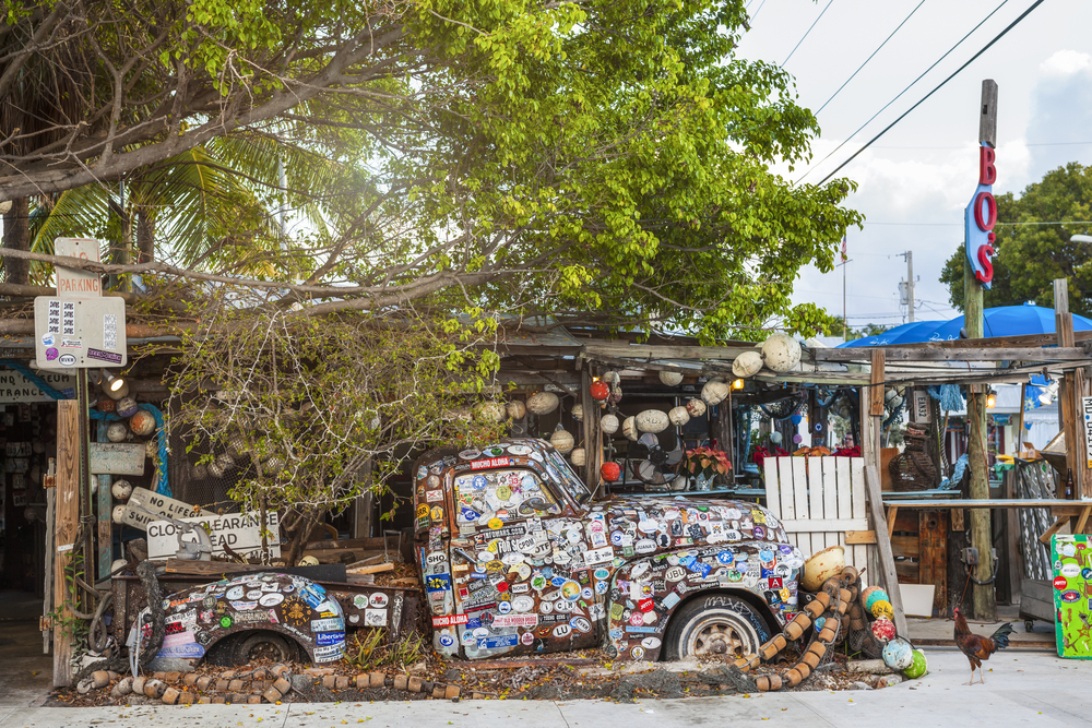 ✨ Island vibes. 🌴 Historic charm. 🍤 Fresh seafood. 🎴Unforgettable sunsets. 🎶Live Entertainment. And so much more...

Welcome to the Key West Historic Seaport. 🌊