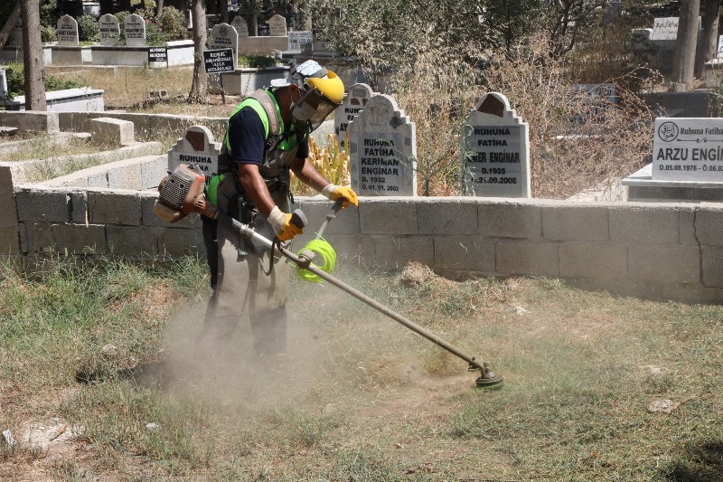 HBB İl Genelinde Mezarlık çalışmalarını Sürdürüyor...
 <a href="/HatayBSB/">Hatay Büyükşehir Belediyesi</a> 
#hatayyıldızgazetesi #haber #hatay #hatayhaberleri
■Detayları haber sitemizde⬇️⬇️⬇️
hatayyildizgazetesi.com/haber/hbb-il-g…
