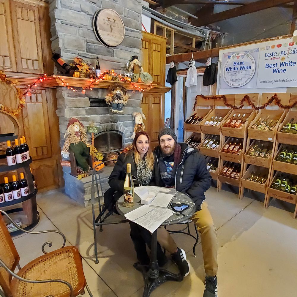 RegionalNiagara's tweet image. Sip your way through Niagara! Our wine tours combine scenic views with top-notch tastings at local wineries. Grab your friends and raise a glass with us. Reserve now, and cheers to adventure!
#WineTours 
niagarafallsregionaltours.com/about