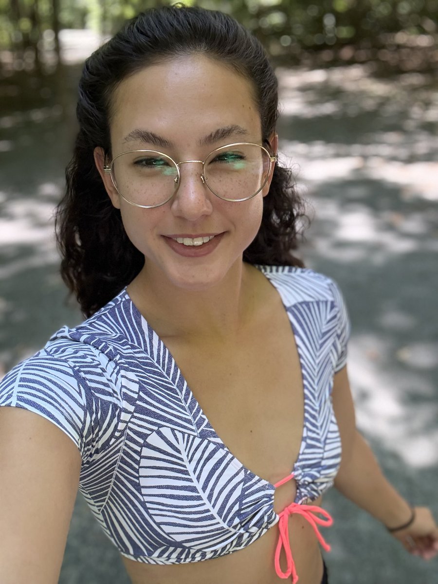 Mid selfie walk ☺️💕