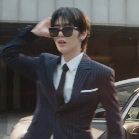 산 (@tes4n) on Twitter photo 