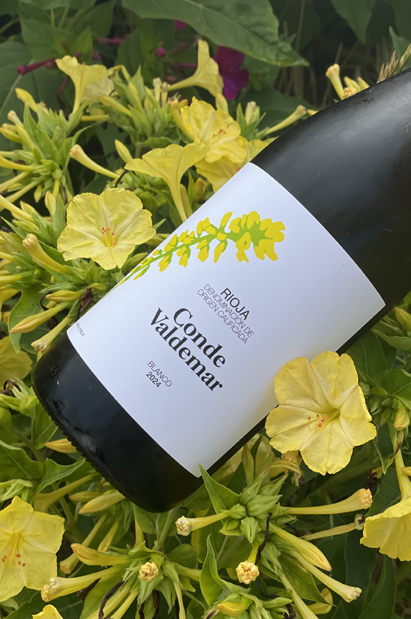 Kerry Winslow (@grapelive) on Twitter photo Grapelive Wine Reviews Wine of the Day: 2024 Conde Valdemar, Rioja Blanco, DOCa Rioja, Spain. <a href="/BodegasValdemar/">Bodegas Valdemar</a> <a href="/RiojaWine/">Rioja Wine</a> <a href="/WinesofSpainSL/">Wines of Spain</a> 97 Points "A fresh and crisp Summer white from Valdmar that really hits the spot on these warm days!" -Read on:
grapelive.com/grapelive-wine… Grapelive Wine Reviews Wine of the Day: 2024 Conde Valdemar, Rioja Blanco, DOCa Rioja, Spain. <a href="/BodegasValdemar/">Bodegas Valdemar</a> <a href="/RiojaWine/">Rioja Wine</a> <a href="/WinesofSpainSL/">Wines of Spain</a> 97 Points "A fresh and crisp Summer white from Valdmar that really hits the spot on these warm days!" -Read on:
grapelive.com/grapelive-wine…