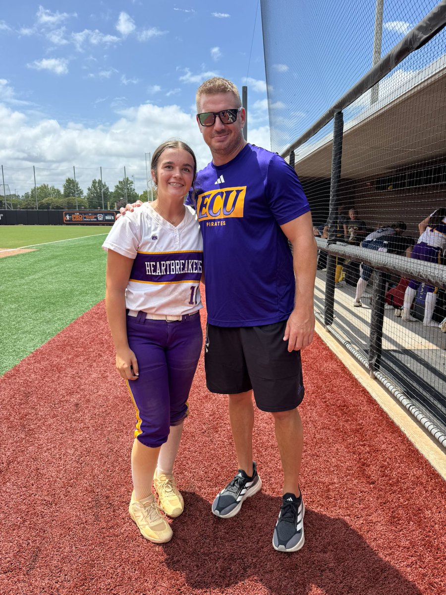 Kenzie Carson tweet media