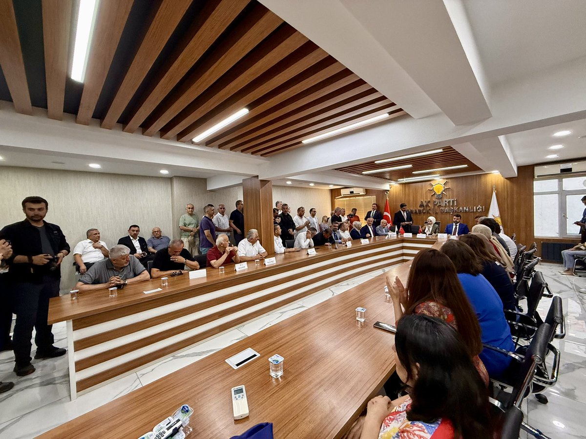 Aile ve Sosyal Hizmetler Bakanımız Sayın Mahinur Özdemir Göktaş’ı il başkanlığımızda ağırlayarak teşkilat mensuplarımızla bir araya geldik.

Kurulduğu günden bu yana milletimizin hizmetinde olan AK Parti, Cumhurbaşkanımız Sayın Recep Tayyip Erdoğan’ın liderliğinde, aile