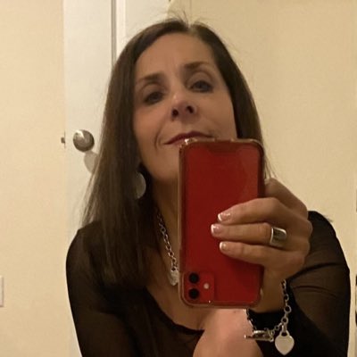 lisahansbauer's tweet photo. #NewProfilePic https://t.co/mZjJQFq2R0