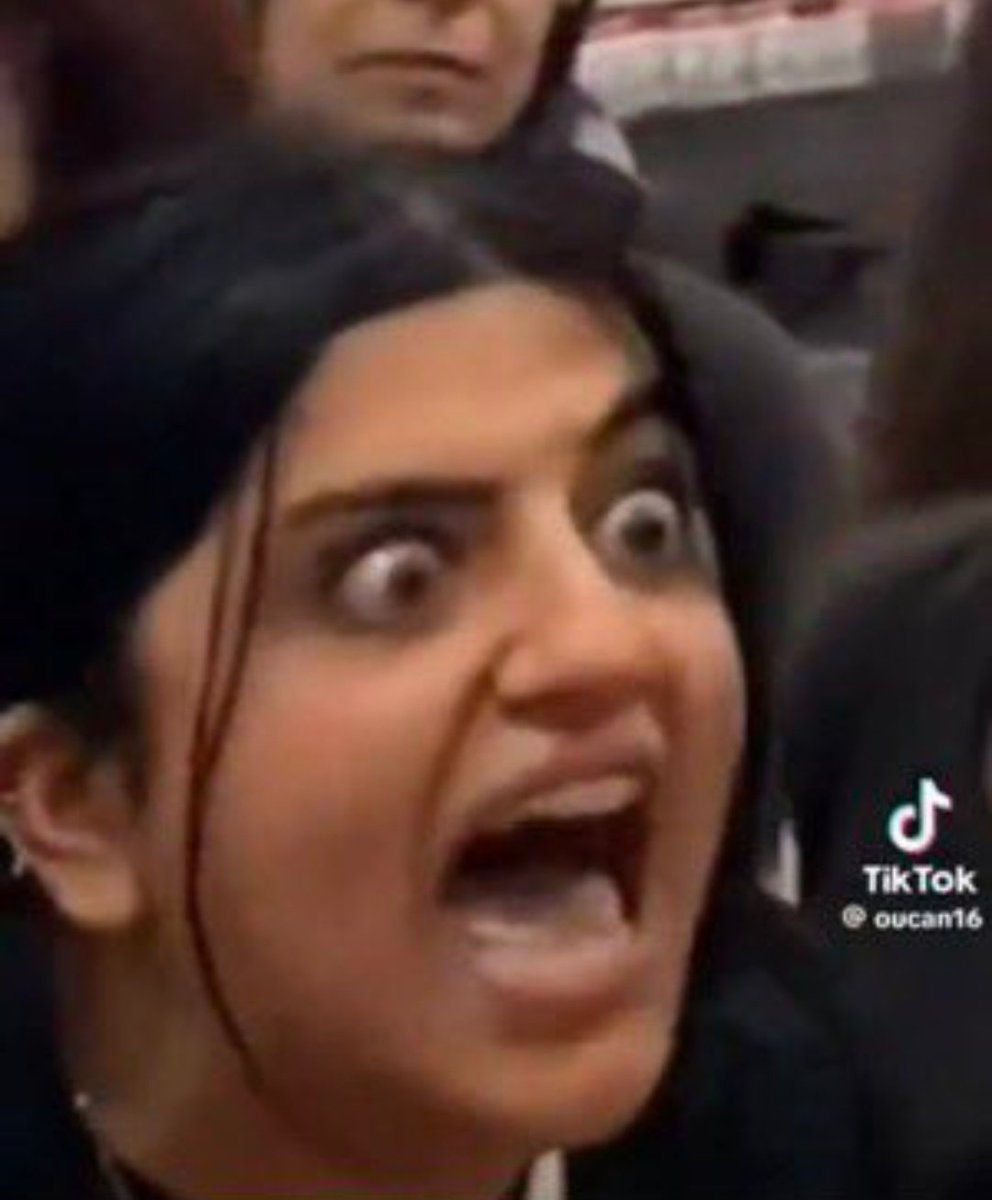 Küçükken saklambaç oynayınca biri saklanacağım özel yere gelince bnm çirkeflik