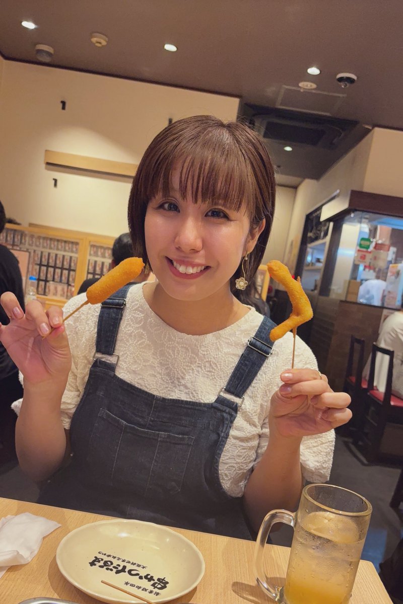 _ikuma__d's tweet photo. 食い倒れ双子旅🐖🤍
信じられないくらい私
やらかしまくったけど…
楽しかったからOK🙆‍♀️
お休み明けからまた
頑張ればいいね🐖🐖笑 https://t.co/kKKbZKQxbt