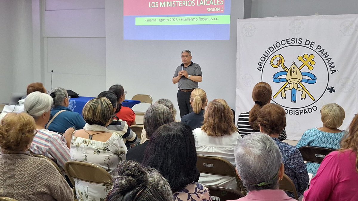 La Jornada de Formación Litúrgica 2025, bajo el lema "Ministerios Laicales y Ministerios Extraordinarios de la Comunión", inició este lunes 11 de agosto, con la participación de casi 600 agentes de pastoral de Liturgia de la Arquidiócesis quienes a la luz del Evangelio han