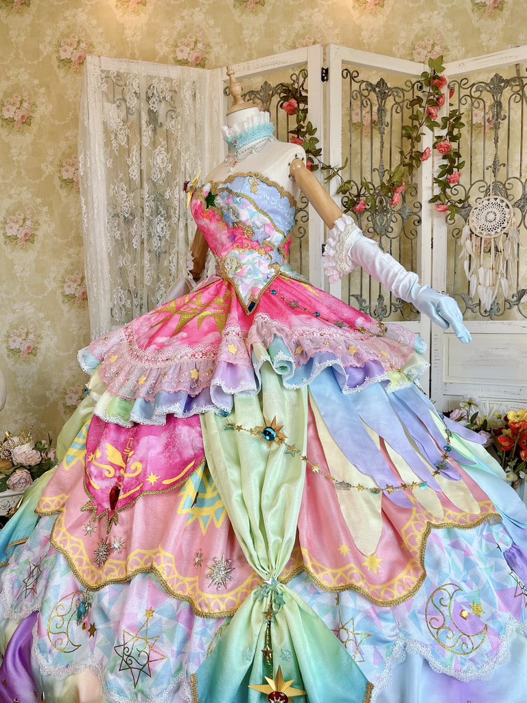 虹野梦
太阳礼服