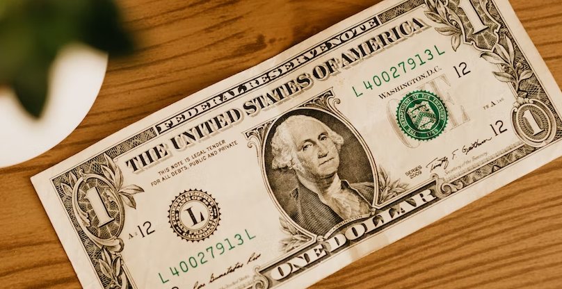 pesquisas_elige's tweet photo. 🚨URGENTE: Dólar está cotado a R$ 5,38, o menor valor em um ano. Quem está preparado para ver LULA PRESIDENTE DE NOVO em 2026? Escrevam LULA PRESIDENTE DE NOVO nos comentários da postagem!🇧🇷👍😎😀 https://t.co/oVqostfdYy