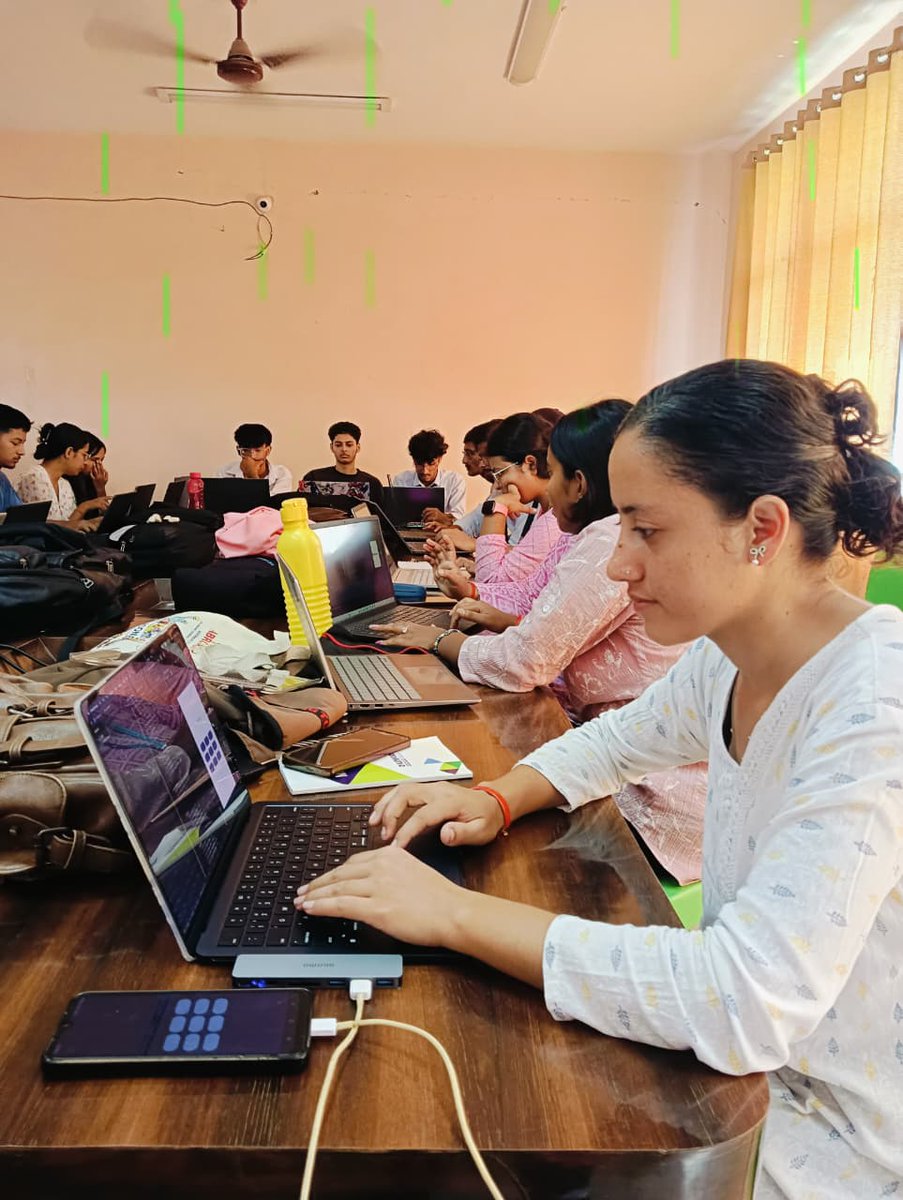 icecfwu's tweet photo. Day 7 – Android Development Bootcamp 🎮📱
Today we built a classic Tic Tac Toe game from scratch , mastering UI, logic &amp; user interaction. Fun, challenging, and rewarding! 🔥
Huge thanks to I.T. Marg for powering this bootcamp with us! 🙌
#AndroidDev #BootcampJourney #iCECClub https://t.co/2qtcpNm8of
