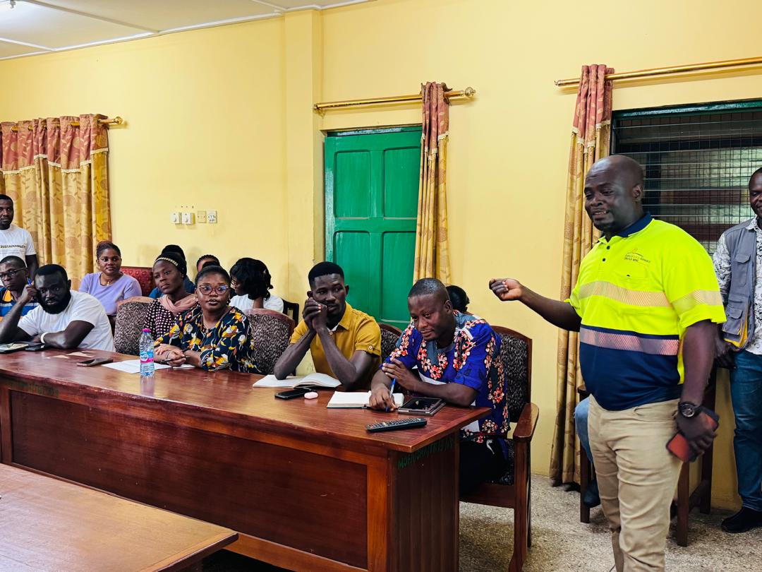 Solidaridad_wa's tweet image. 3/3 CROPP seeks to enhance local economic development and address climate change through #climatesmart practices across 6 local government assembly areas in the Ashanti region of Ghana. The partnership forms part of activities under #NISCOPS, funded by @DutchMFA &amp;amp; @FCDOGovUK.
