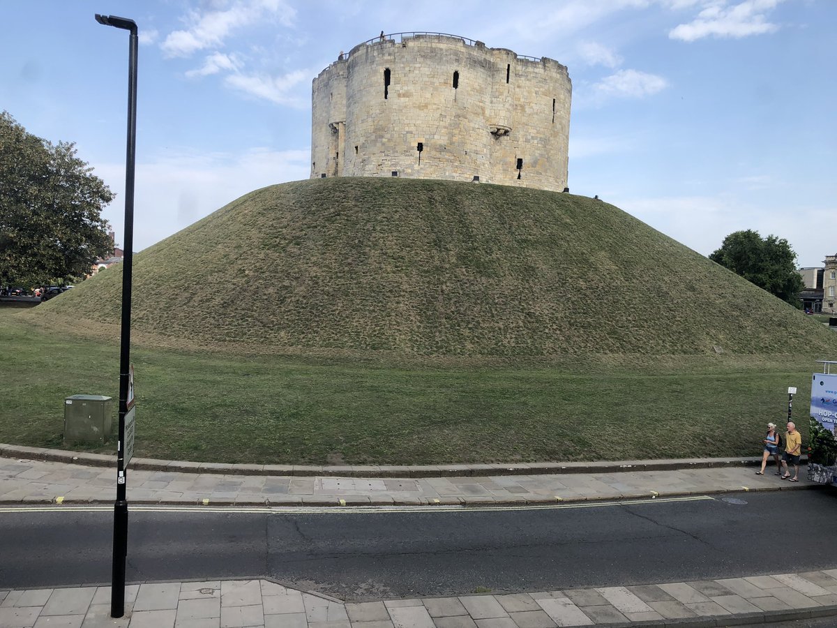 A bit of news from me. From next month I’m back here. Really looking forward to it too. So you can send me your stories again and will have somewhere to put them 😀 @theYorkMix Radio and Online. And what a view from the #york office too!