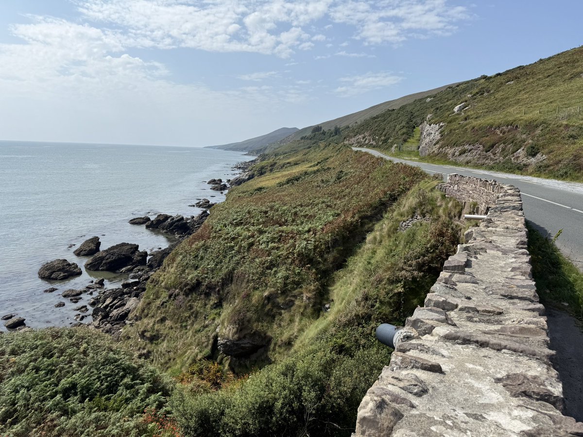 ChaudrueJim's tweet photo. Lovely day in Ireland! ☘️☘️ https://t.co/e33trBwjJm