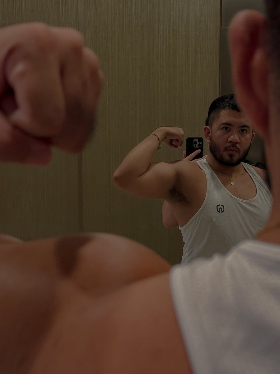 BurnTenason's tweet photo. 💪🏽 https://t.co/ygp8TIURIX