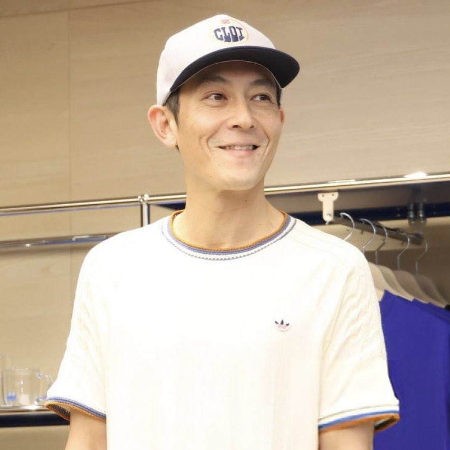 SoleRetriever's tweet photo. JUST IN: Nike has filed a lawsuit against Edison Chen for $126,615,000 alleging breach of contract, per @SneakerLegal 

After a longstanding relationship with Nike, the Clot co-founder parted ways with the brand and forged a new partnership with adidas in 2023. https://t.co/GQZigO3s8V
