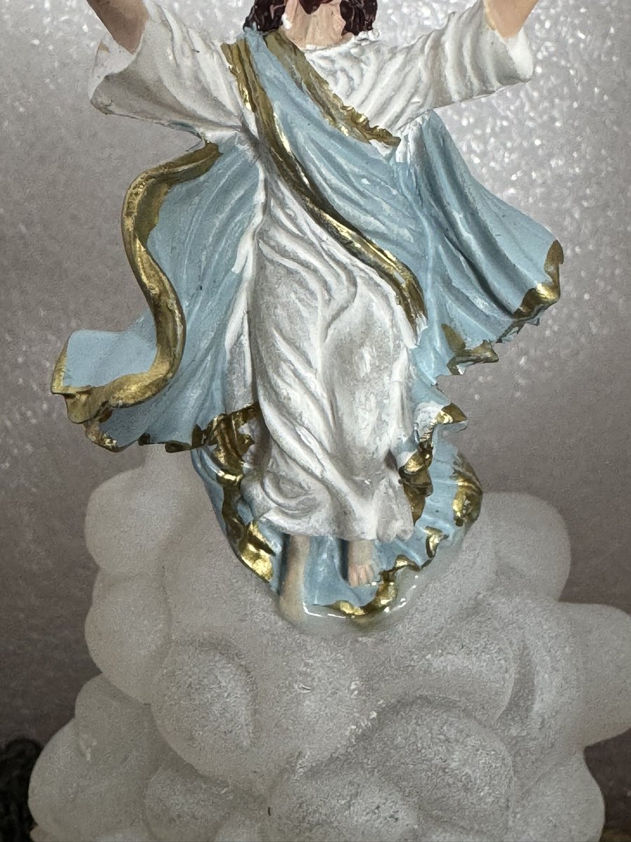 Back in July, I ordered the Thomas Kinkade, Life of Christ piece from the  <a href="/BradfordEx/">Bradford Exchange</a> . It’s absolutely beautiful online and was so excited to receive it. This is what I received instead. Terrible craftsmanship. Waiting on my refund. The BE used to be a reputable HH name.