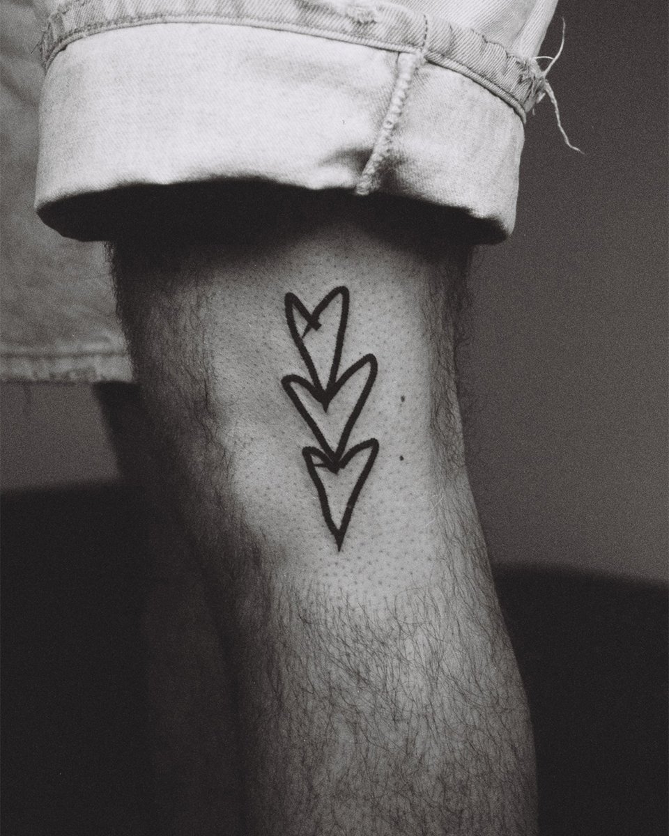 theolaguet's tweet photo. Tatouage sur Nicolas, 2025
(Chamalières, FR)
DM / THEOLAGUET@GMX.COM https://t.co/00pOyAtZYk