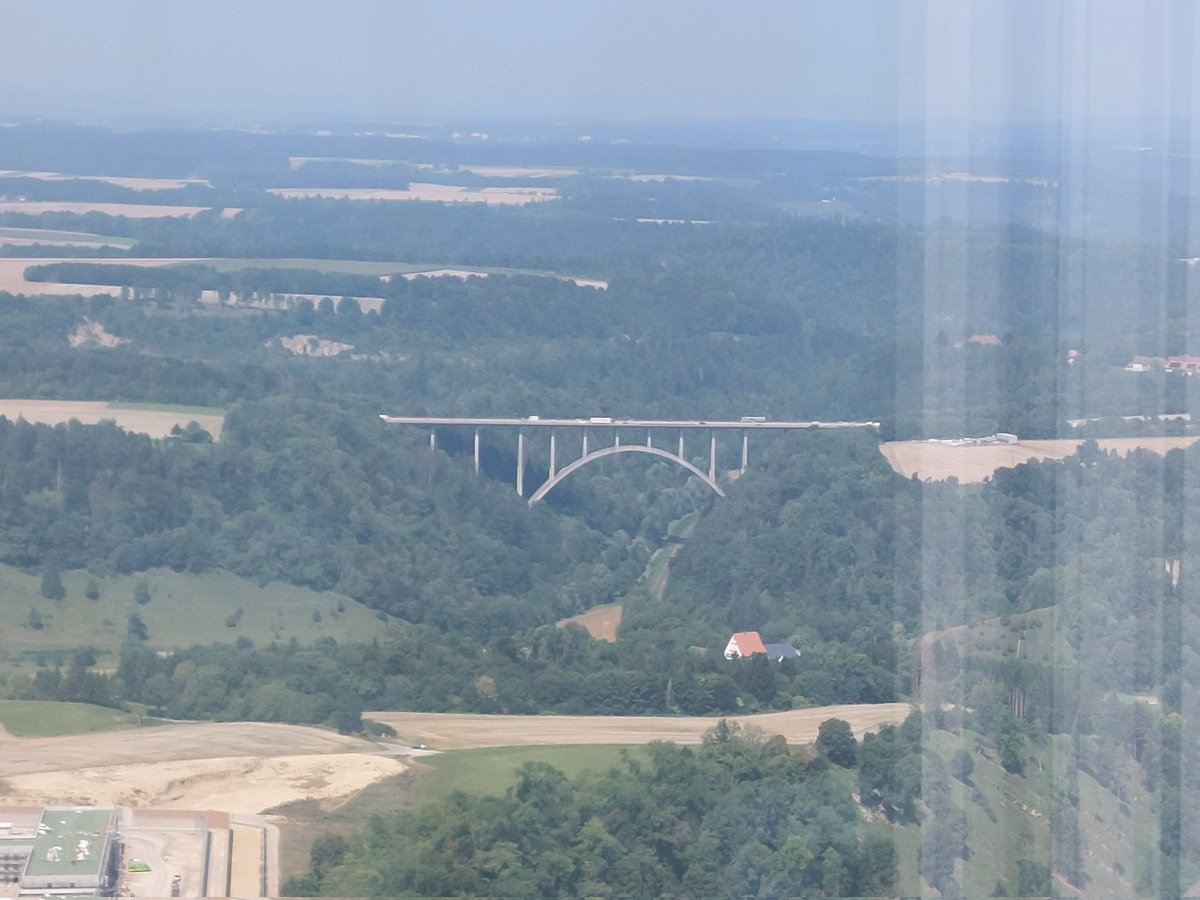 polarstern64's tweet photo. Wir sind wieder zuhause! 👍
Es war ein schönes Erlebnis mit meinen Jungs und @Barbara34961854 auf dem #testturm #tkelevator.
Aus der Höhe von 232 mtr. blickt man auf die Welt wie auf eine Modelleisenbahn. 
Wir werden den filigran wirkenden, stylisch schönen Turm wieder besuchen. https://t.co/AU0u3bUvBt